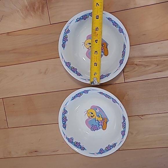 Gibson Looney Tunes tweety bird hearts/flowers plates, bowls, and mugs - Picture 6 of 8